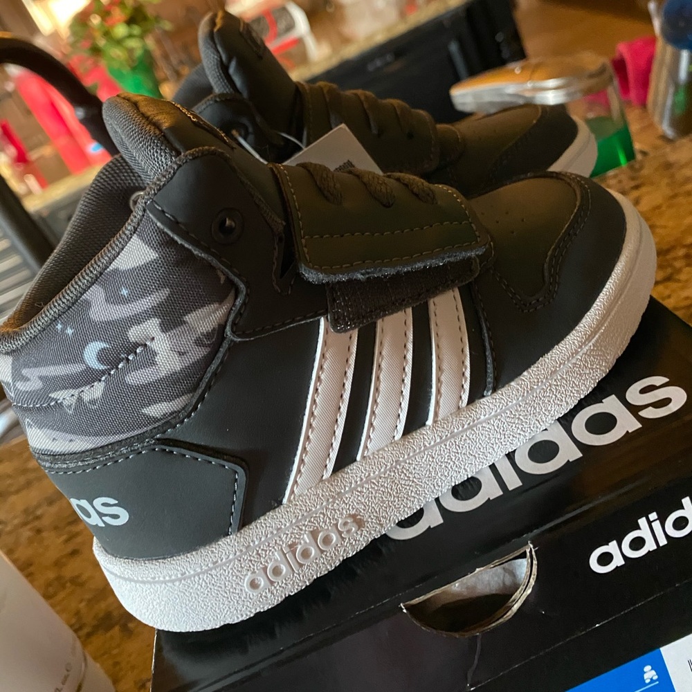 Adidas brand new toddler sneaker